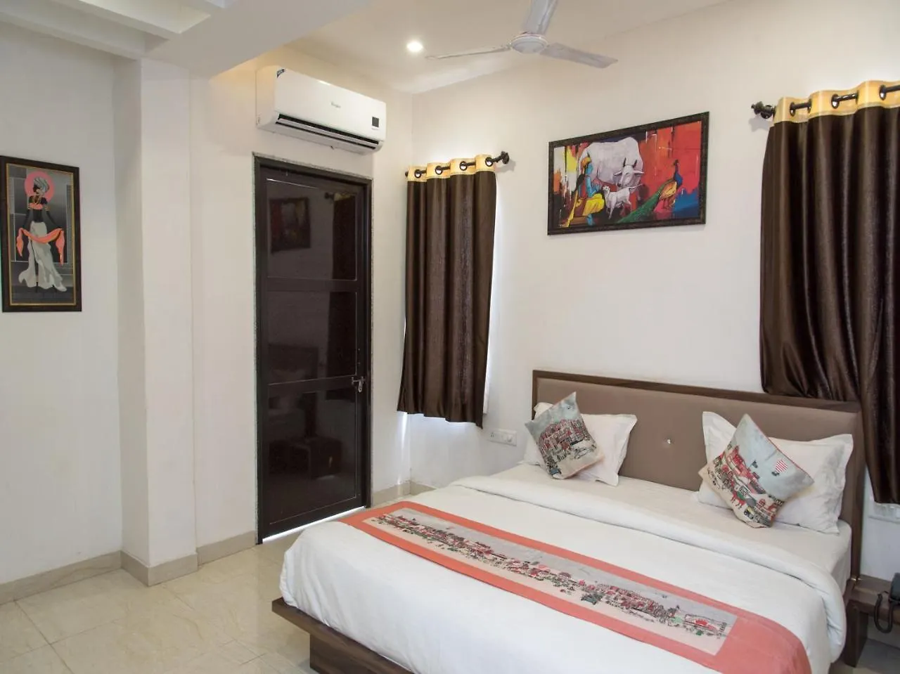 Oyo Hotel Paheli Palace 우다이푸르