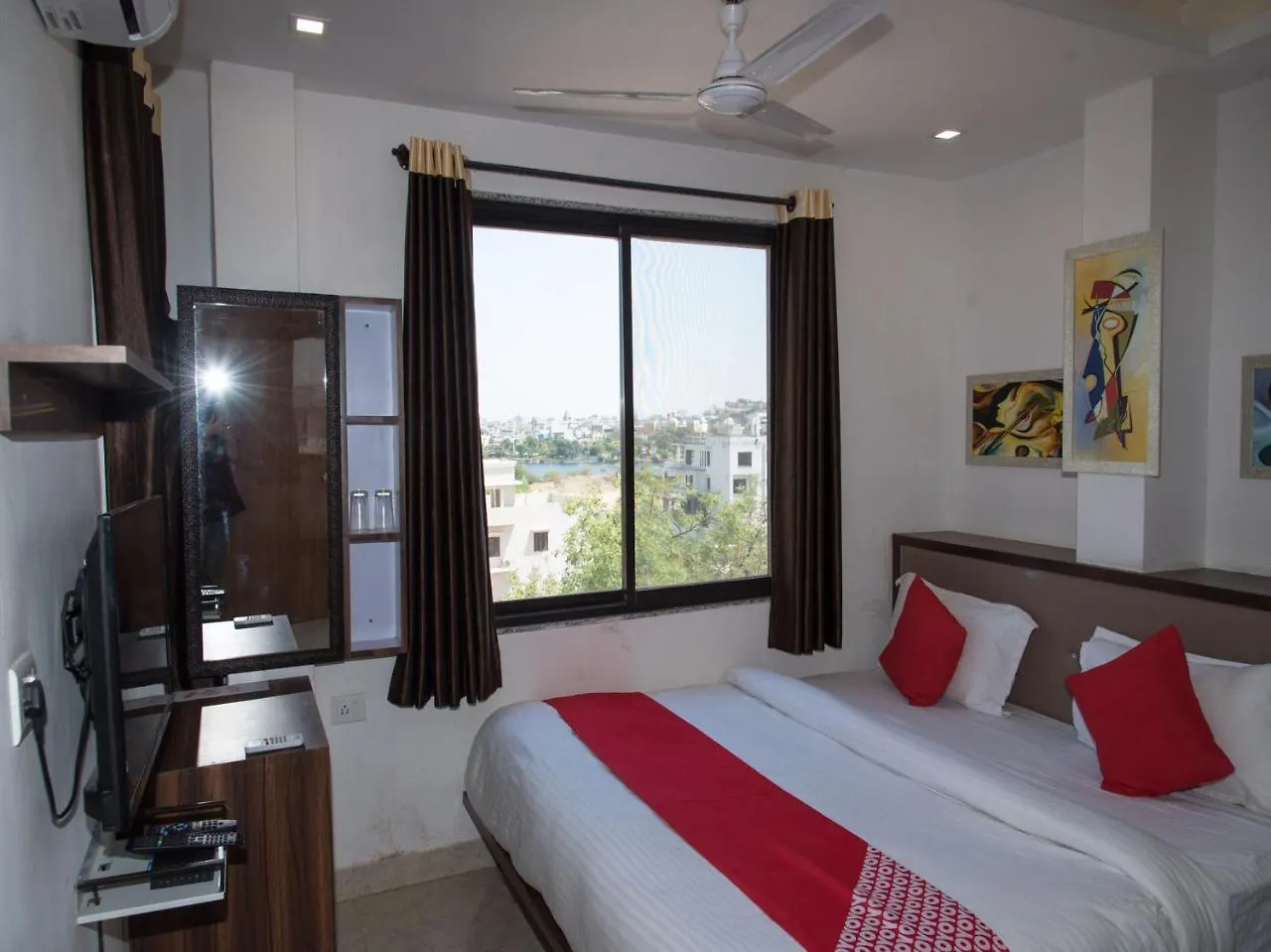 Oyo Hotel Paheli Palace 우다이푸르